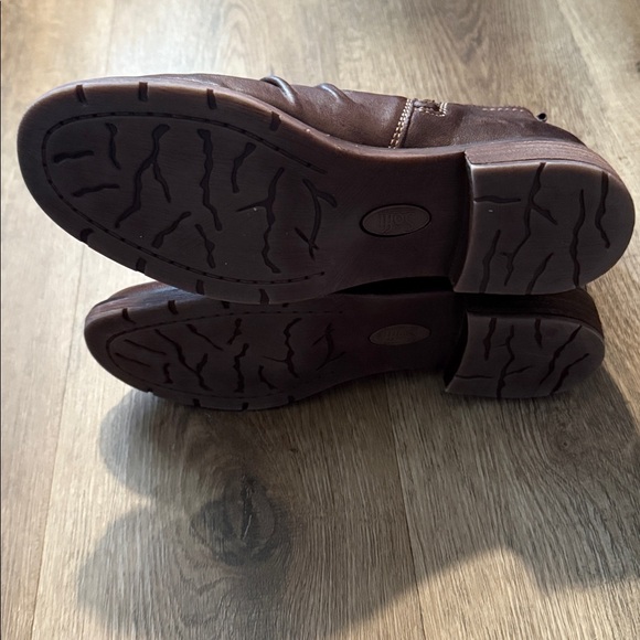 Sofft Chestnut Brown Booties Size 8.5 - Picture 7 of 10